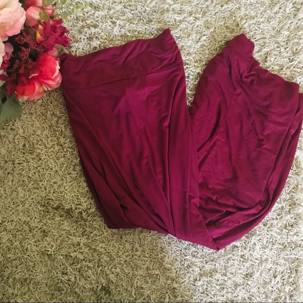 🌿 𝚙𝚕𝚞𝚜 𝚖𝚊𝚡𝚒 𝚜𝚔𝚒𝚛𝚝, 𝚋𝚞𝚛𝚐𝚞𝚗𝚍𝚢